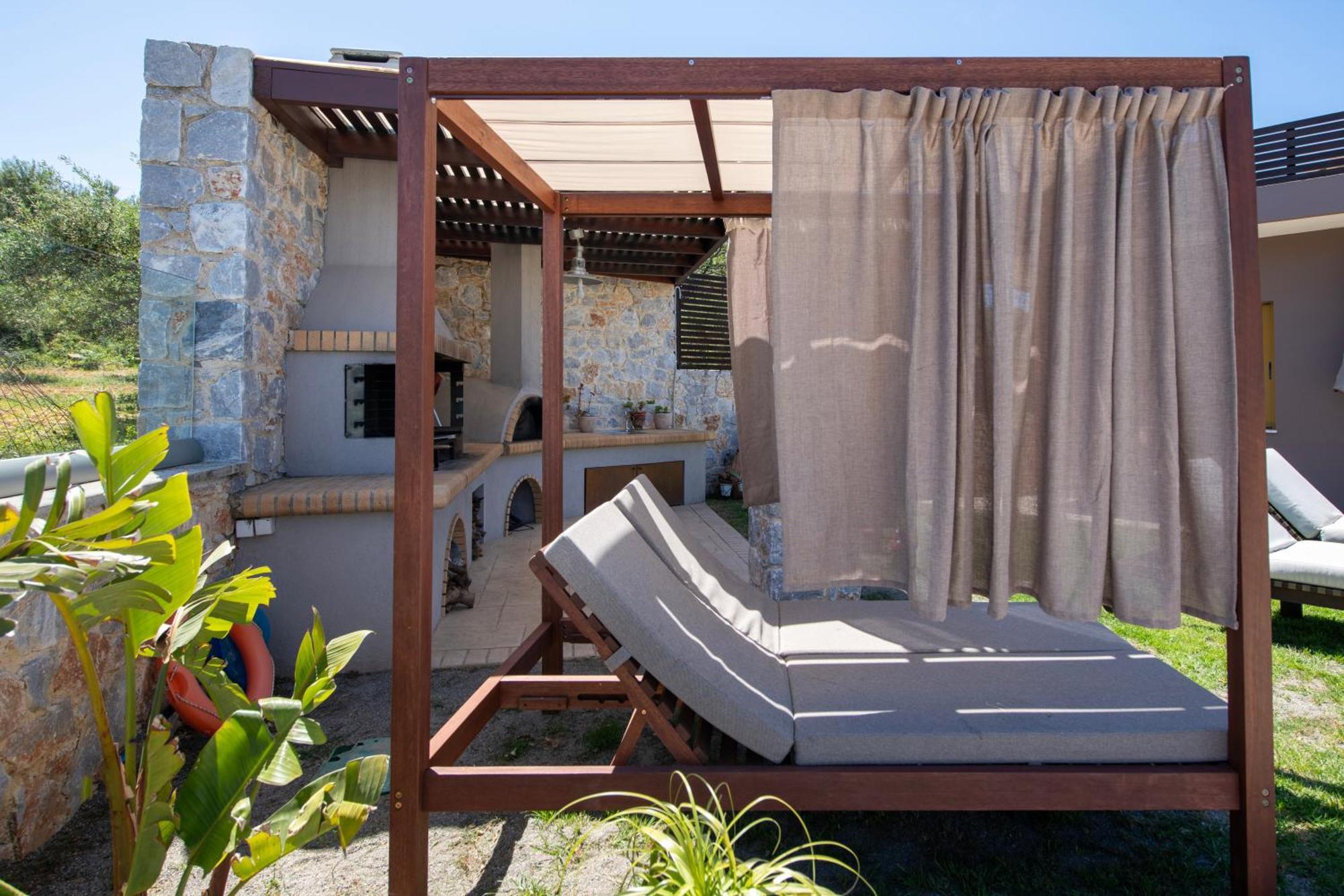 Villa Lady Dafni With Private Heated Pool มาเลเม ภายนอก รูปภาพ