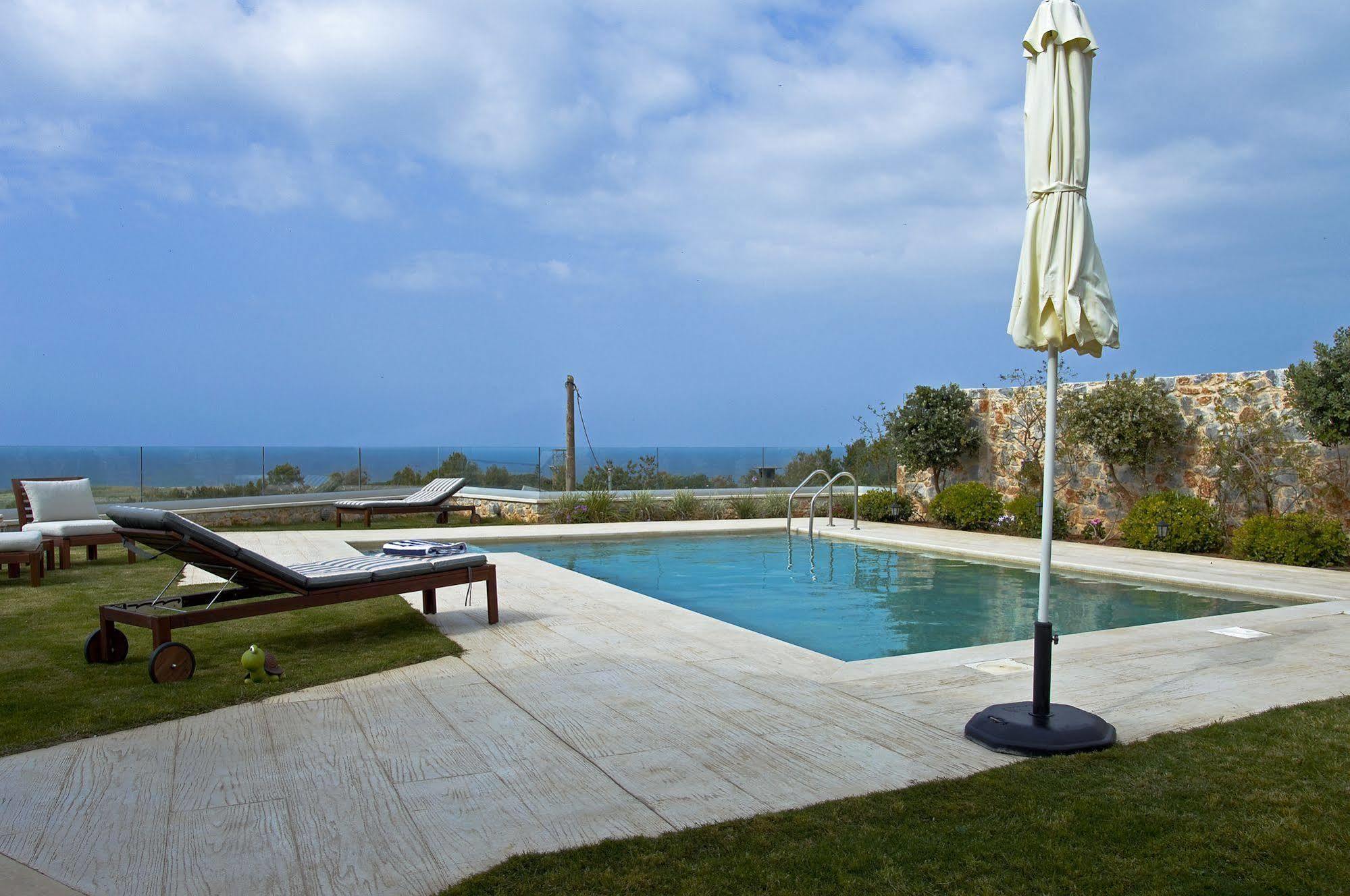 Villa Lady Dafni With Private Heated Pool มาเลเม ภายนอก รูปภาพ